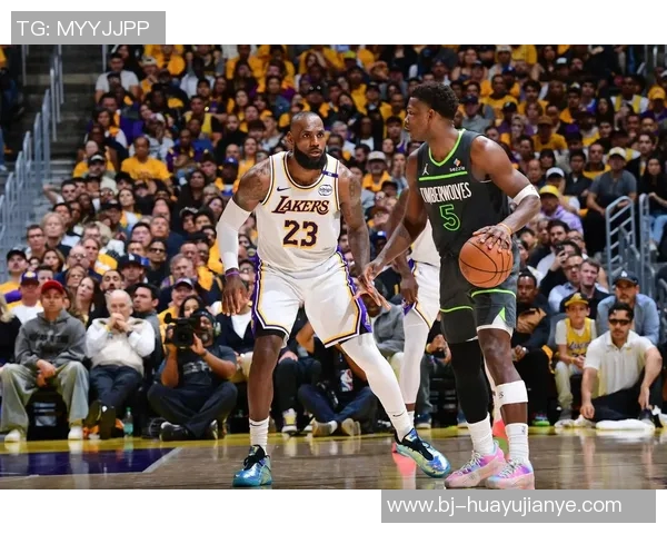 2016年NBA季后赛雷霆与勇士第六场激战回顾与分析 2016年NBA季后赛雷霆与勇士第六场激战回顾与分析