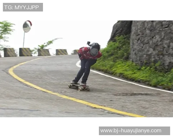 成都攀岩队配合问题引发热议队员间默契与信任的挑战